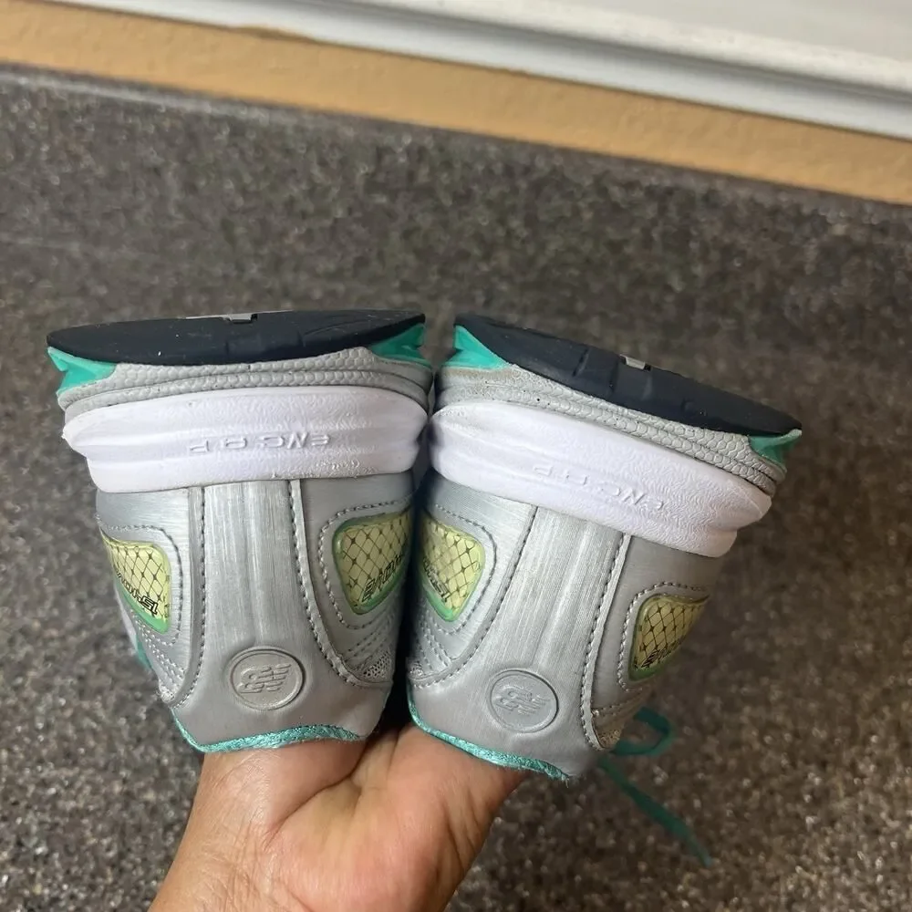 New Balance 1540v2 Trail Running Shoe Gray Green Womens 8 D Wide Lace Up Low USA